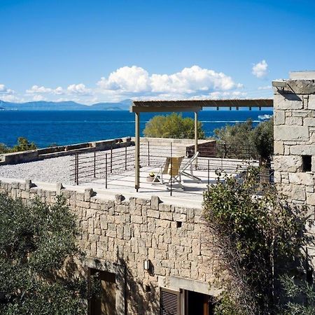 Nikolaou Art Residence Aegina ภายนอก รูปภาพ
