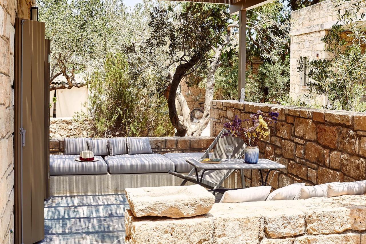 Nikolaou Art Residence Aegina ภายนอก รูปภาพ