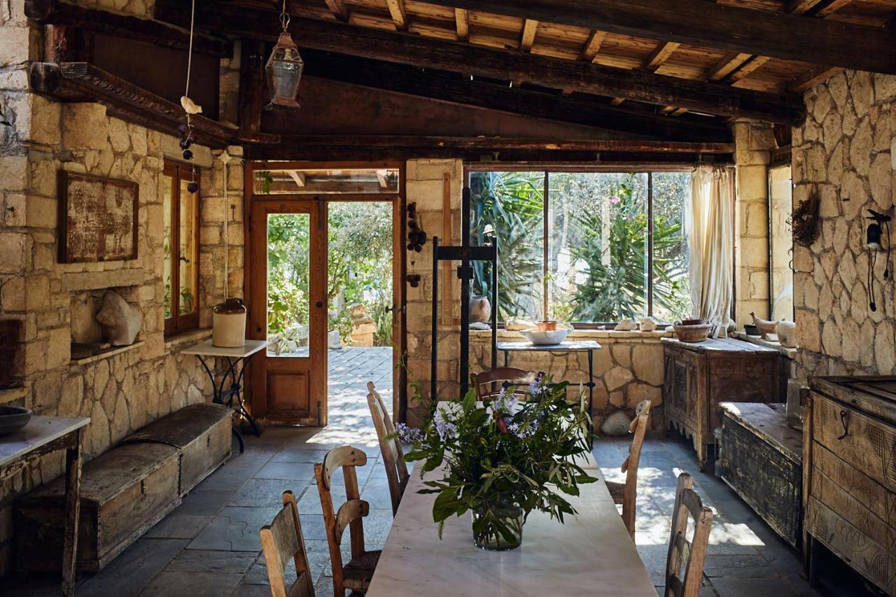 Nikolaou Art Residence Aegina ภายนอก รูปภาพ