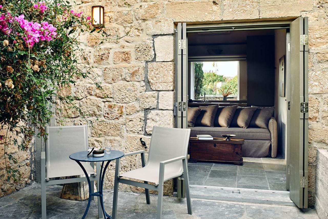 Nikolaou Art Residence Aegina ภายนอก รูปภาพ