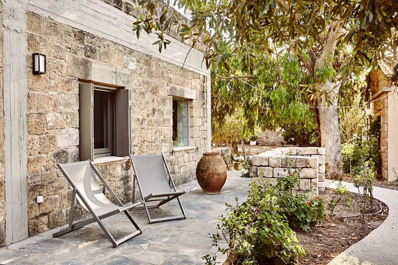 Nikolaou Art Residence Aegina ภายนอก รูปภาพ