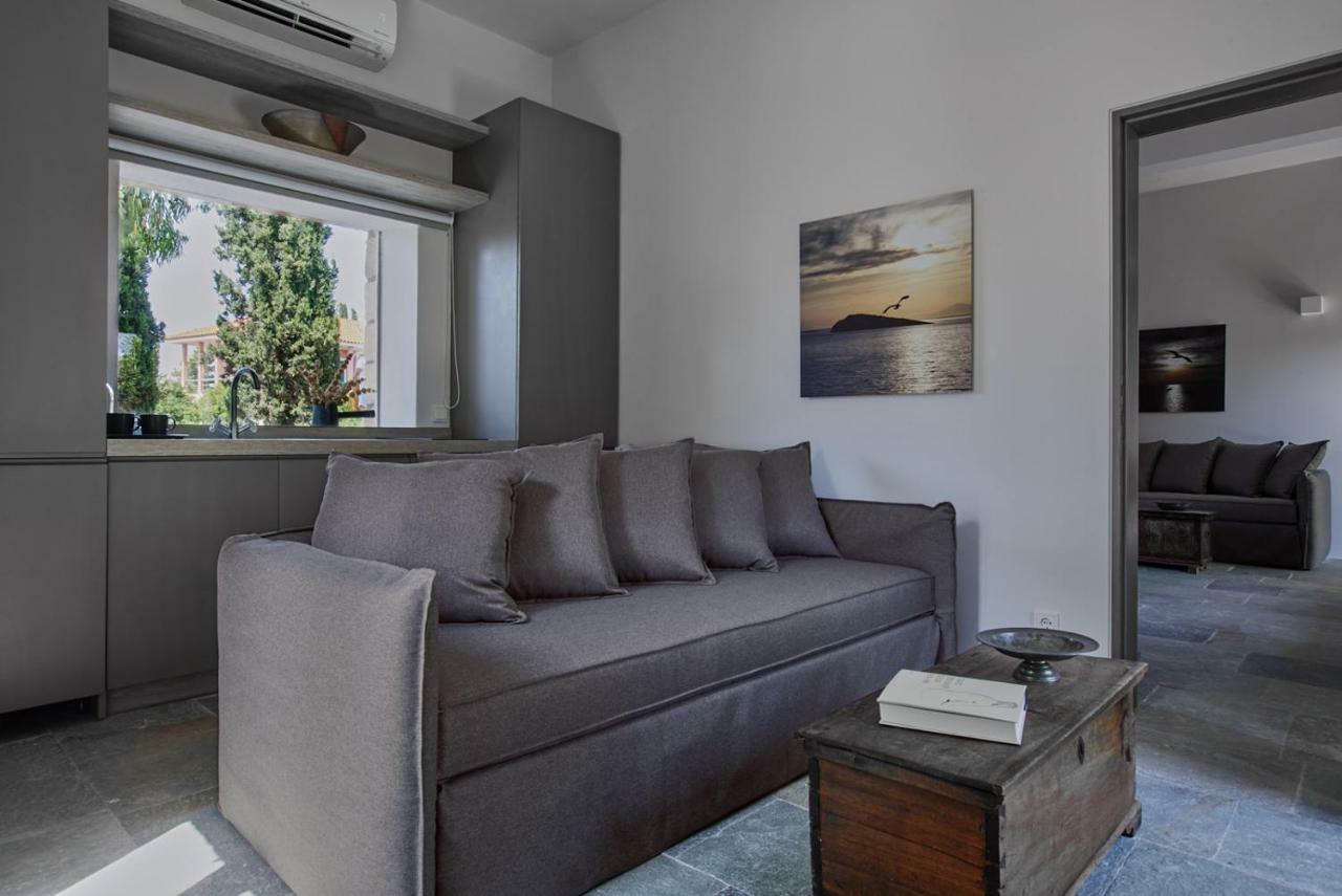 Nikolaou Art Residence Aegina ภายนอก รูปภาพ