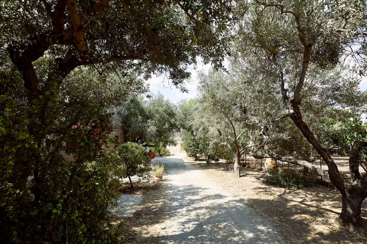 Nikolaou Art Residence Aegina ภายนอก รูปภาพ