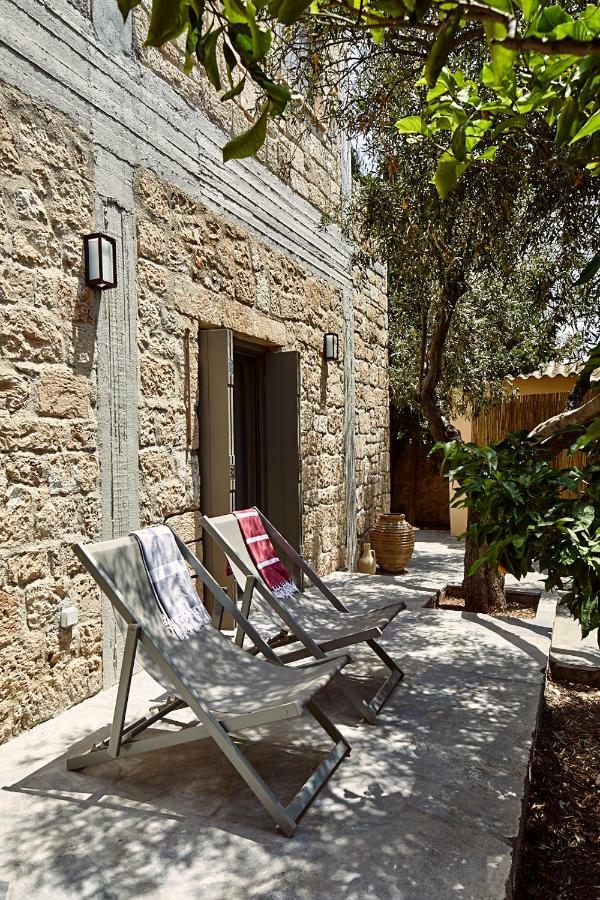 Nikolaou Art Residence Aegina ภายนอก รูปภาพ